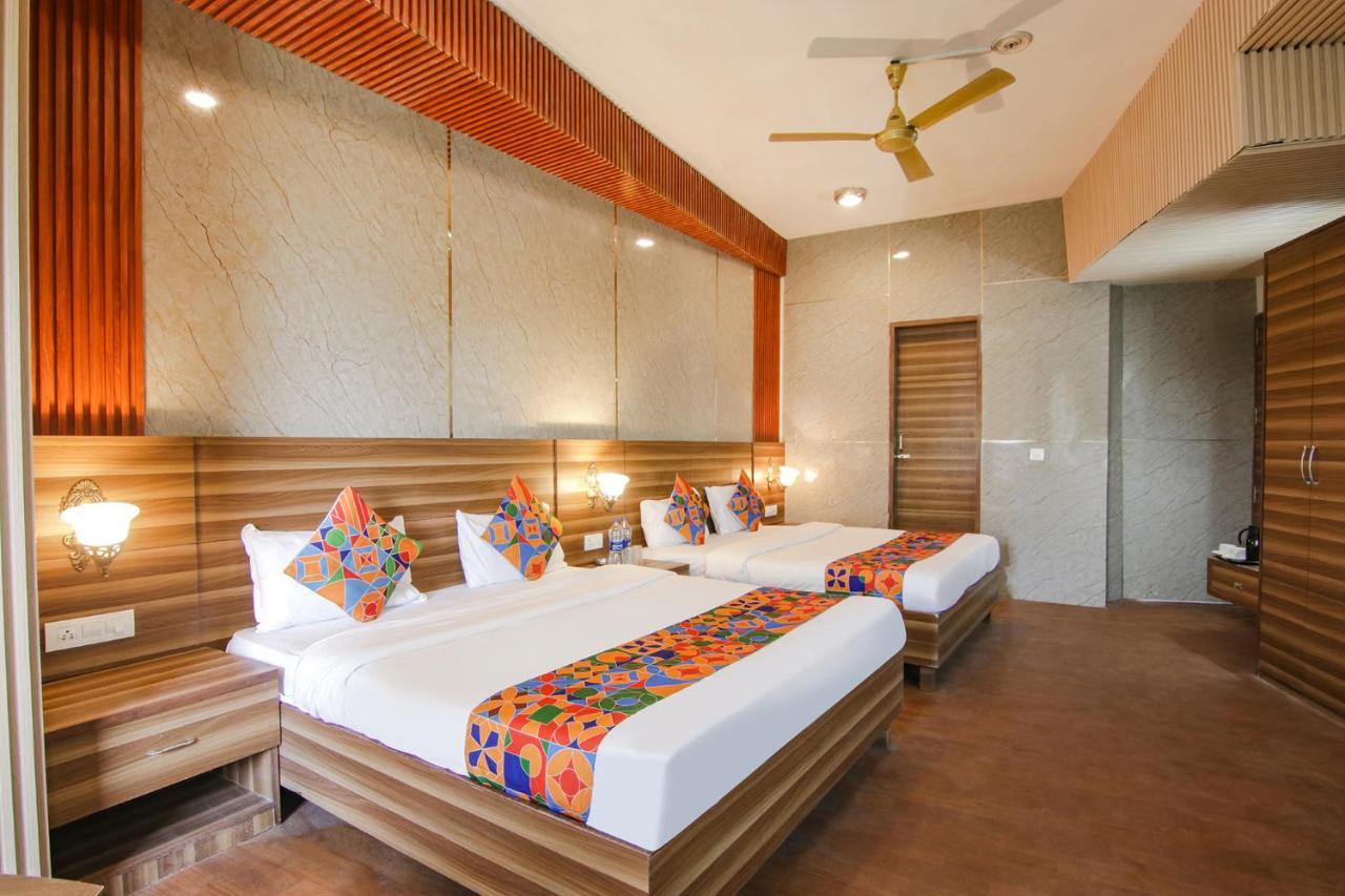Fabhotel Vijay Palace Dharamshala Exterior photo